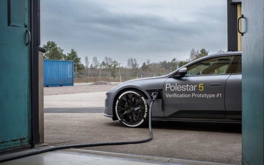 Polestar atinge 370 kW în noile teste de încărcare ultra-rapidă