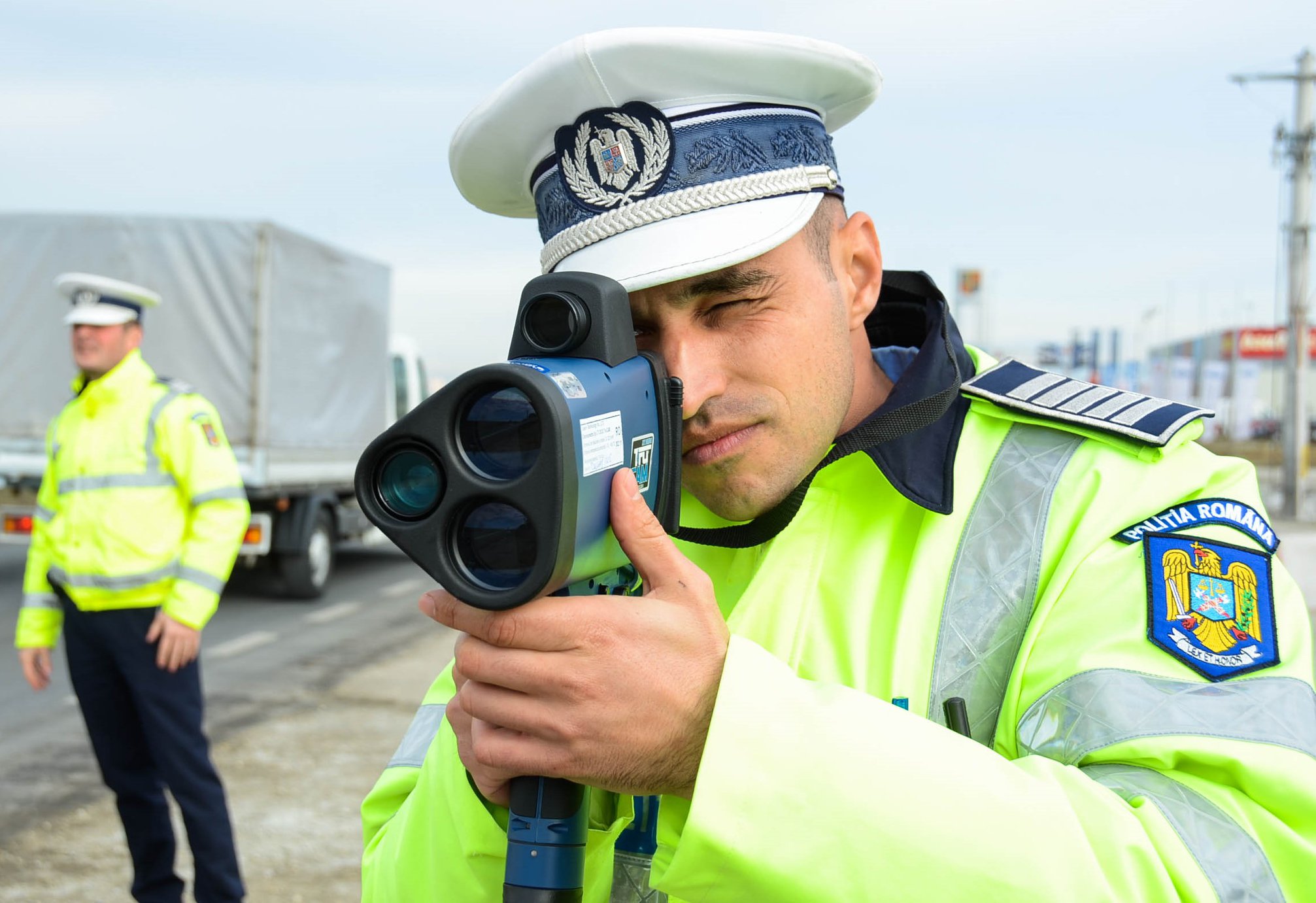 🚗Depășești 80 km/h în localitate? Riști suspendarea permisului și o amendă usturătoare!