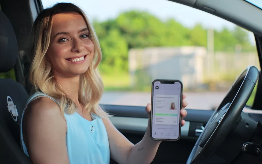 🚗 Adio portofel! Permisul de conducere va fi pe telefon din 2025 – vezi ce se schimbă!
