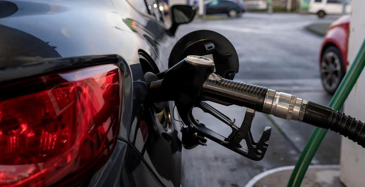 🚗Benzina și motorina, spre record: 8 lei litrul. Șoferii simt deja lovitura în buzunar