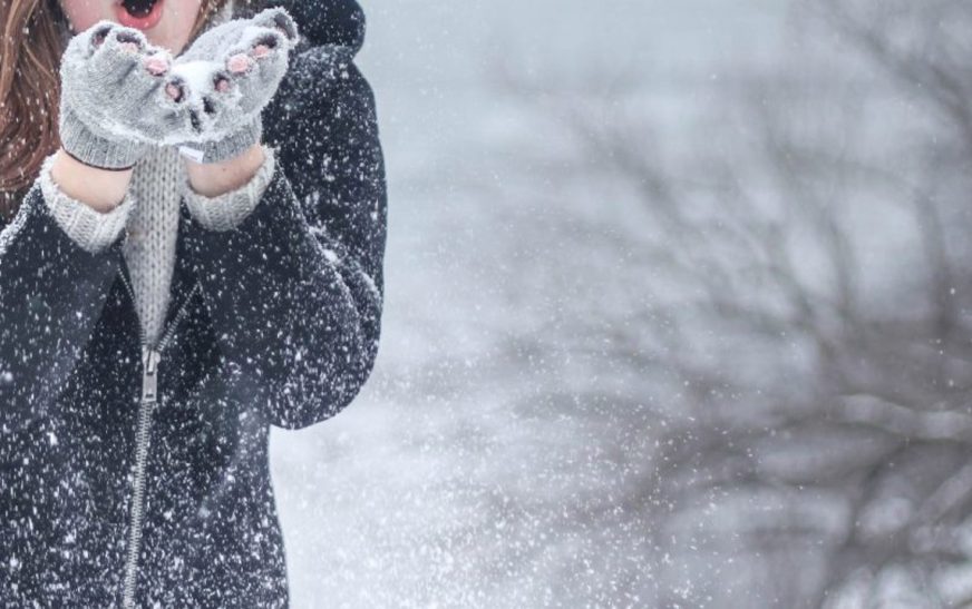 🌨️ Condusul pe timp de ninsoare abundentă: ce trebuie să știe fiecare șofer pentru a ajunge în siguranță la destinație