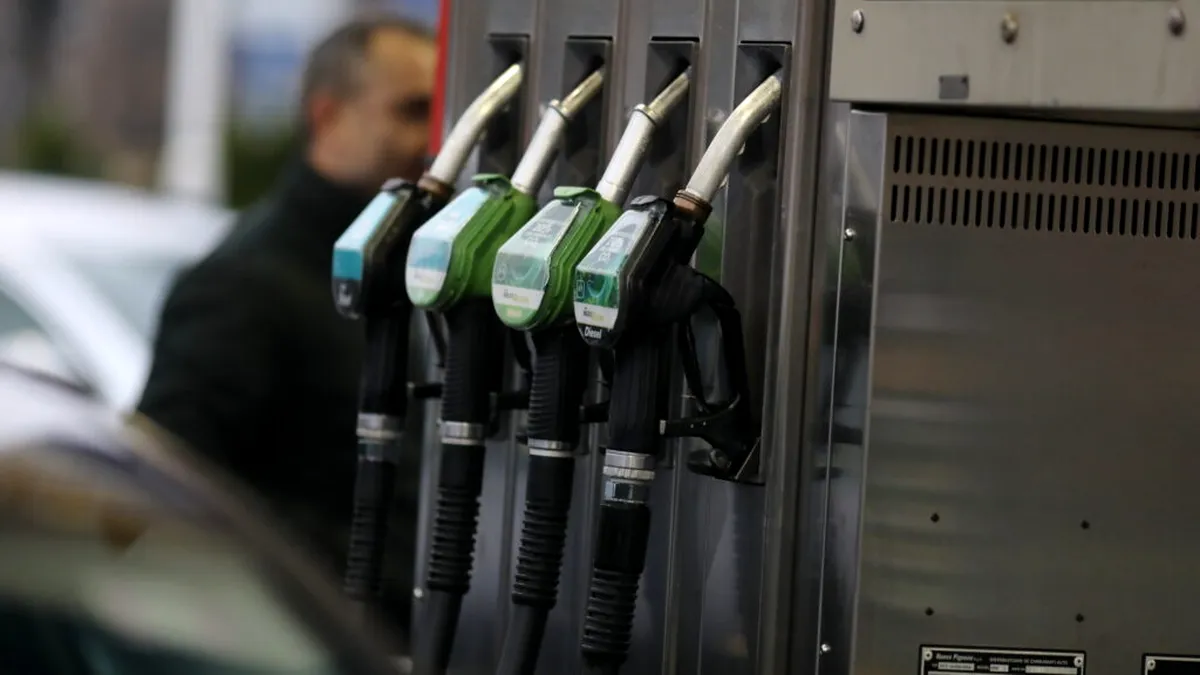 Benzina scade sub 8 lei/litru: începutul unei ieftiniri reale sau doar o pauză temporară?